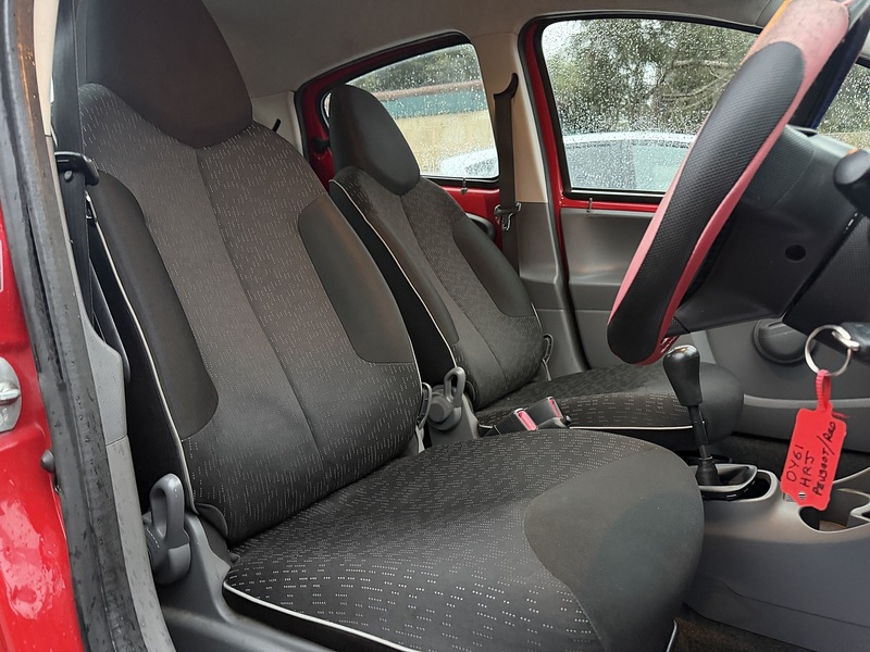 Peugeot 107 1.0 12V Urban Hatchback 5dr Petrol Manual Euro 5 (68 ps) - U2175