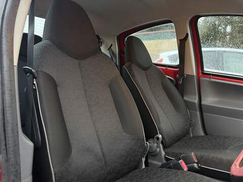 Peugeot 107 1.0 12V Urban Hatchback 5dr Petrol Manual Euro 5 (68 ps) - U2175