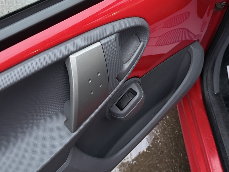 Peugeot 107 1.0 12V Urban Hatchback 5dr Petrol Manual Euro 5 (68 ps) - U2175