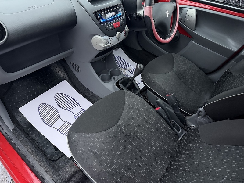 Peugeot 107 1.0 12V Urban Hatchback 5dr Petrol Manual Euro 5 (68 ps) - U2175