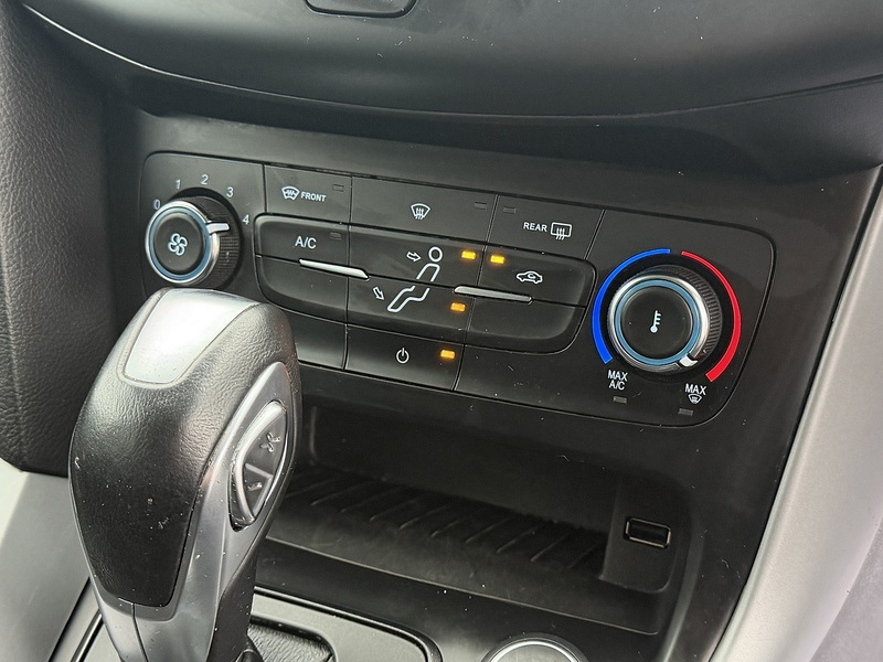 Ford Focus 1.0T EcoBoost Zetec Edition Hatchback 5dr Petrol Auto Euro 6 (s/s) (125 ps) - U2178