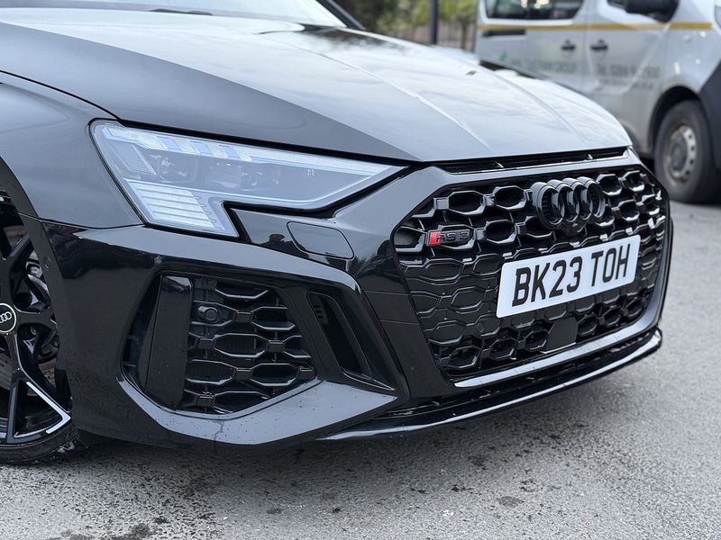 Audi RS3 2.5 TFSI Vorsprung Saloon 4dr Petrol S Tronic quattro Euro 6 (s/s) (400 ps) - U2194