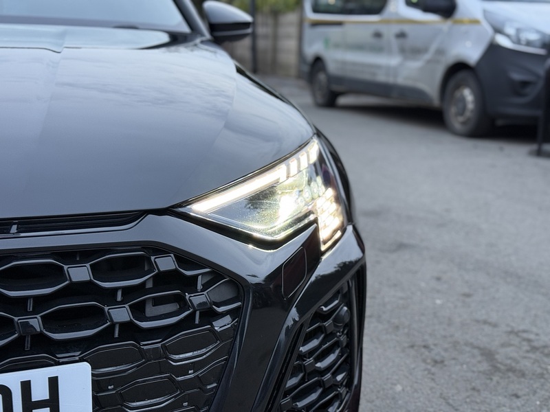Audi RS3 2.5 TFSI Vorsprung Saloon 4dr Petrol S Tronic quattro Euro 6 (s/s) (400 ps) - U2194