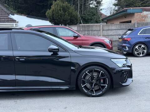 Audi RS3 2.5 TFSI Vorsprung Saloon 4dr Petrol S Tronic quattro Euro 6 (s/s) (400 ps) - U2194