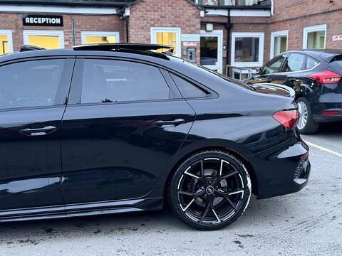 Audi RS3 2.5 TFSI Vorsprung Saloon 4dr Petrol S Tronic quattro Euro 6 (s/s) (400 ps) - U2194
