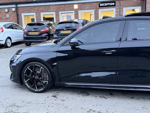 Audi RS3 2.5 TFSI Vorsprung Saloon 4dr Petrol S Tronic quattro Euro 6 (s/s) (400 ps) - U2194