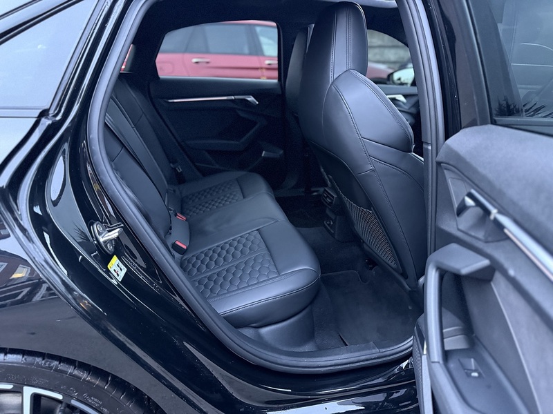 Audi RS3 2.5 TFSI Vorsprung Saloon 4dr Petrol S Tronic quattro Euro 6 (s/s) (400 ps) - U2194