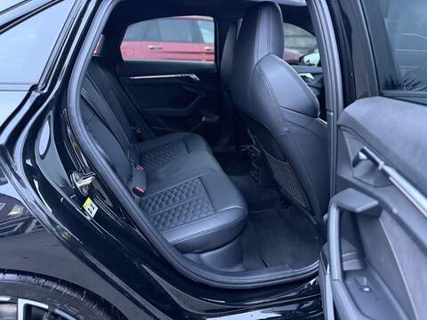 Audi RS3 2.5 TFSI Vorsprung Saloon 4dr Petrol S Tronic quattro Euro 6 (s/s) (400 ps) - U2194