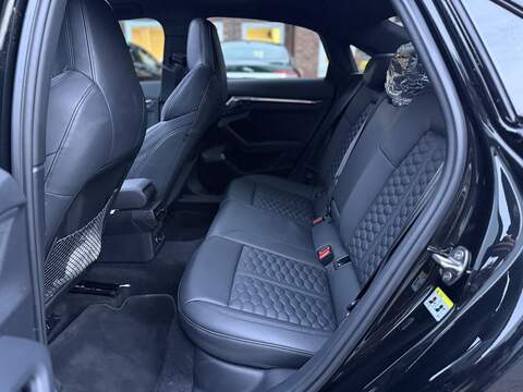 Audi RS3 2.5 TFSI Vorsprung Saloon 4dr Petrol S Tronic quattro Euro 6 (s/s) (400 ps) - U2194