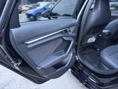 Audi RS3 2.5 TFSI Vorsprung Saloon 4dr Petrol S Tronic quattro Euro 6 (s/s) (400 ps) - U2194