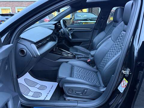 Audi RS3 2.5 TFSI Vorsprung Saloon 4dr Petrol S Tronic quattro Euro 6 (s/s) (400 ps) - U2194