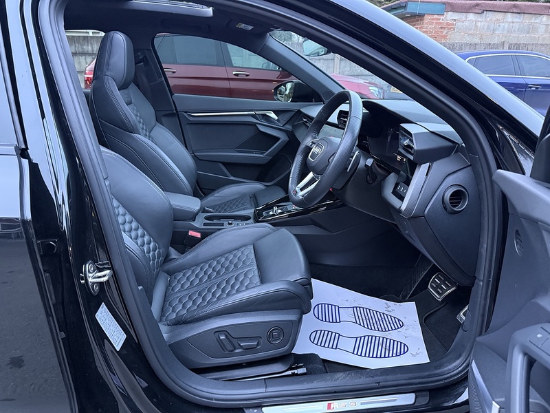 Audi RS3 2.5 TFSI Vorsprung Saloon 4dr Petrol S Tronic quattro Euro 6 (s/s) (400 ps) - U2194