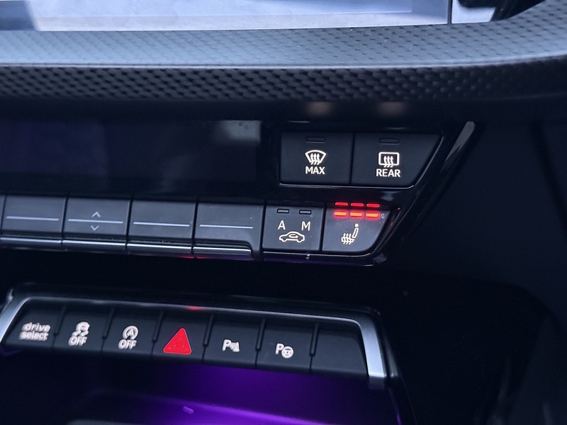 Audi RS3 2.5 TFSI Vorsprung Saloon 4dr Petrol S Tronic quattro Euro 6 (s/s) (400 ps) - U2194