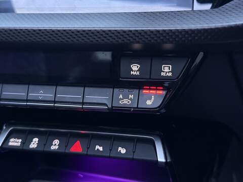 Audi RS3 2.5 TFSI Vorsprung Saloon 4dr Petrol S Tronic quattro Euro 6 (s/s) (400 ps) - U2194