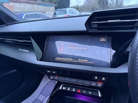 Audi RS3 2.5 TFSI Vorsprung Saloon 4dr Petrol S Tronic quattro Euro 6 (s/s) (400 ps) - U2194