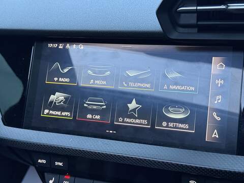 Audi RS3 2.5 TFSI Vorsprung Saloon 4dr Petrol S Tronic quattro Euro 6 (s/s) (400 ps) - U2194