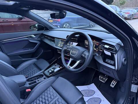 Audi RS3 2.5 TFSI Vorsprung Saloon 4dr Petrol S Tronic quattro Euro 6 (s/s) (400 ps) - U2194