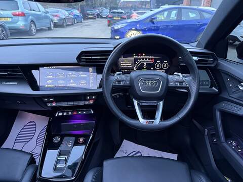 Audi RS3 2.5 TFSI Vorsprung Saloon 4dr Petrol S Tronic quattro Euro 6 (s/s) (400 ps) - U2194