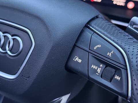 Audi RS3 2.5 TFSI Vorsprung Saloon 4dr Petrol S Tronic quattro Euro 6 (s/s) (400 ps) - U2194