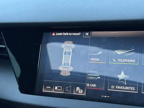 Audi RS3 2.5 TFSI Vorsprung Saloon 4dr Petrol S Tronic quattro Euro 6 (s/s) (400 ps) - U2194