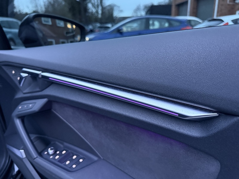 Audi RS3 2.5 TFSI Vorsprung Saloon 4dr Petrol S Tronic quattro Euro 6 (s/s) (400 ps) - U2194