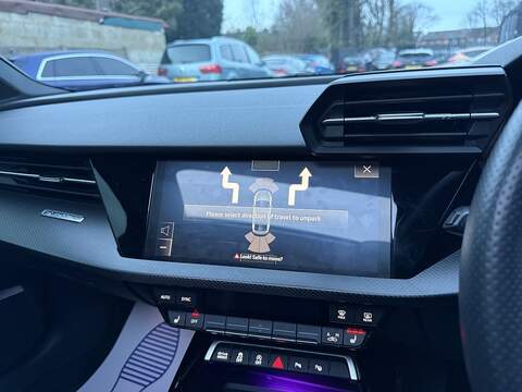 Audi RS3 2.5 TFSI Vorsprung Saloon 4dr Petrol S Tronic quattro Euro 6 (s/s) (400 ps) - U2194