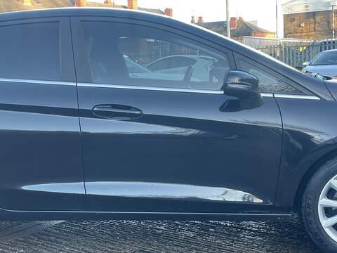 Ford Fiesta 1.0T EcoBoost Titanium Hatchback 5dr Petrol Auto Euro 6 (s/s) (100 ps) - U2213