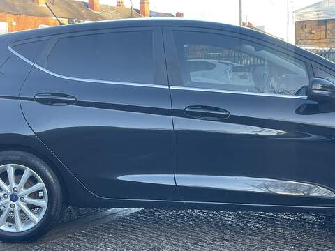 Ford Fiesta 1.0T EcoBoost Titanium Hatchback 5dr Petrol Auto Euro 6 (s/s) (100 ps) - U2213