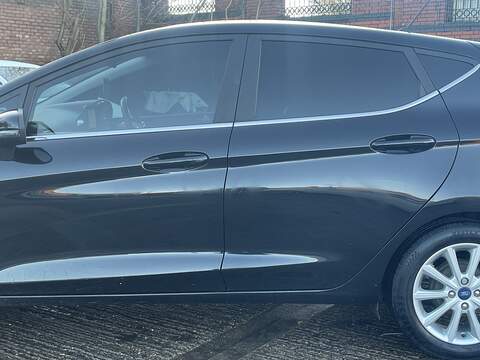 Ford Fiesta 1.0T EcoBoost Titanium Hatchback 5dr Petrol Auto Euro 6 (s/s) (100 ps) - U2213