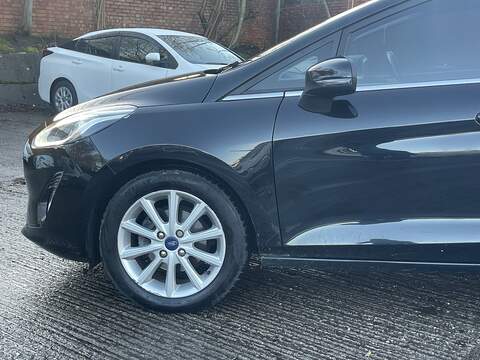 Ford Fiesta 1.0T EcoBoost Titanium Hatchback 5dr Petrol Auto Euro 6 (s/s) (100 ps) - U2213