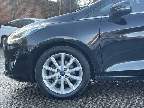 Ford Fiesta 1.0T EcoBoost Titanium Hatchback 5dr Petrol Auto Euro 6 (s/s) (100 ps) - U2213