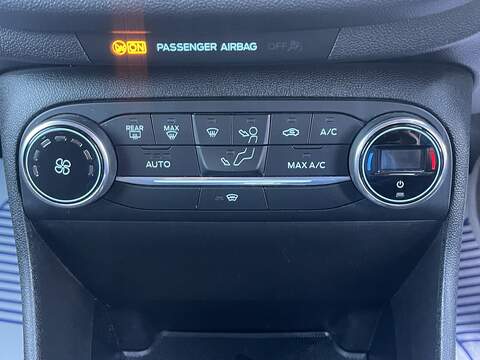 Ford Fiesta 1.0T EcoBoost Titanium Hatchback 5dr Petrol Auto Euro 6 (s/s) (100 ps) - U2213