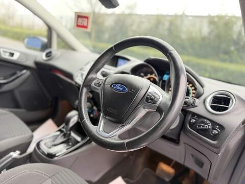 Ford Fiesta 1.0T EcoBoost Titanium Hatchback 5dr Petrol Powershift Euro 5 (100 ps) - U2215