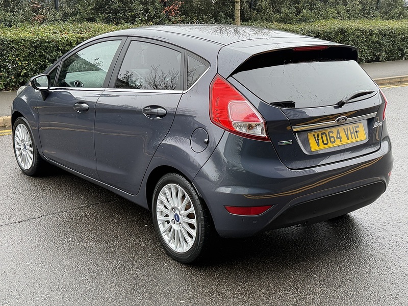 Ford Fiesta 1.0T EcoBoost Titanium Hatchback 5dr Petrol Powershift Euro 5 (100 ps) - U2215