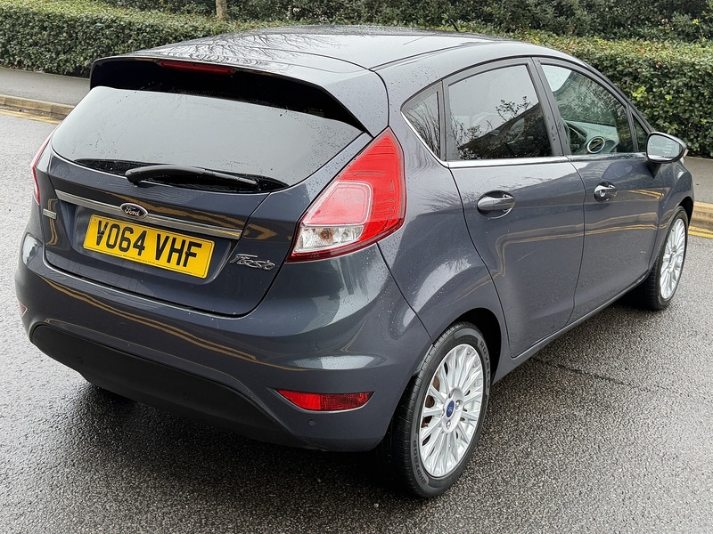 Ford Fiesta 1.0T EcoBoost Titanium Hatchback 5dr Petrol Powershift Euro 5 (100 ps) - U2215