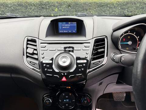 Ford Fiesta 1.0T EcoBoost Titanium Hatchback 5dr Petrol Powershift Euro 5 (100 ps) - U2215