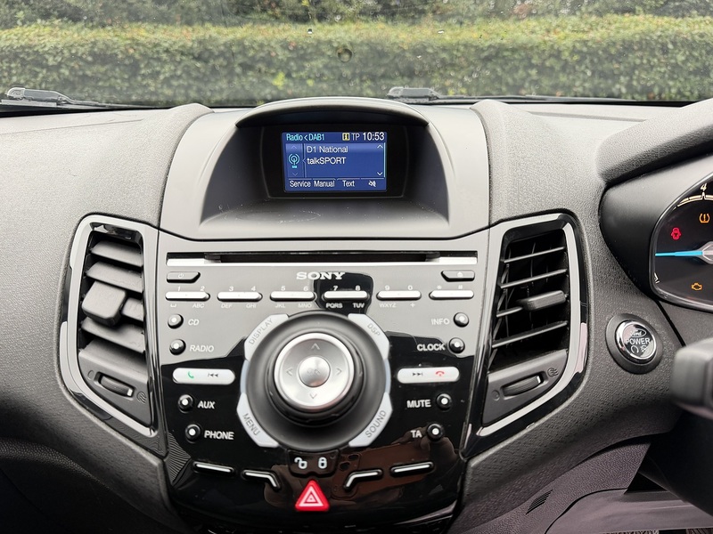 Ford Fiesta 1.0T EcoBoost Titanium Hatchback 5dr Petrol Powershift Euro 5 (100 ps) - U2215