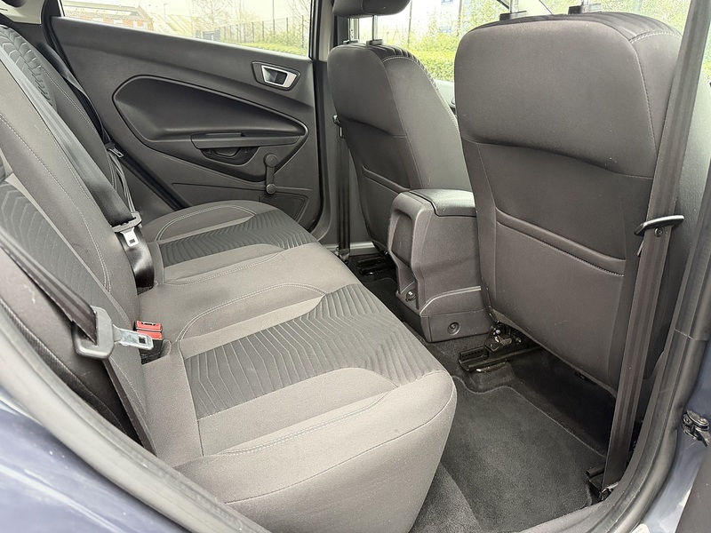 Ford Fiesta 1.0T EcoBoost Titanium Hatchback 5dr Petrol Powershift Euro 5 (100 ps) - U2215