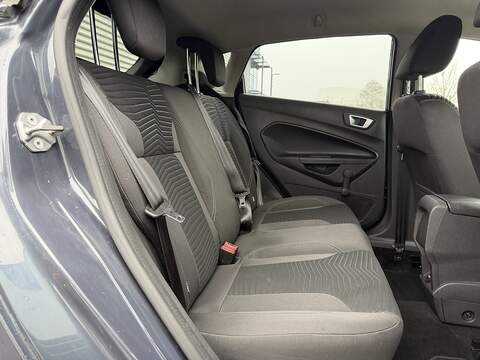 Ford Fiesta 1.0T EcoBoost Titanium Hatchback 5dr Petrol Powershift Euro 5 (100 ps) - U2215