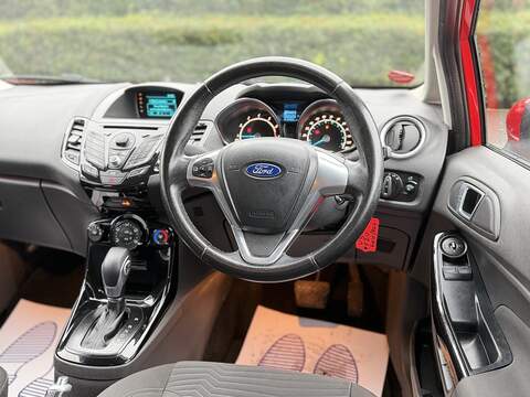 Ford Fiesta 1.0T EcoBoost Zetec Hatchback 5dr Petrol Powershift Euro 5 (100 ps) - U2218