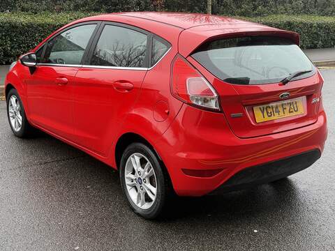 Ford Fiesta 1.0T EcoBoost Zetec Hatchback 5dr Petrol Powershift Euro 5 (100 ps) - U2218