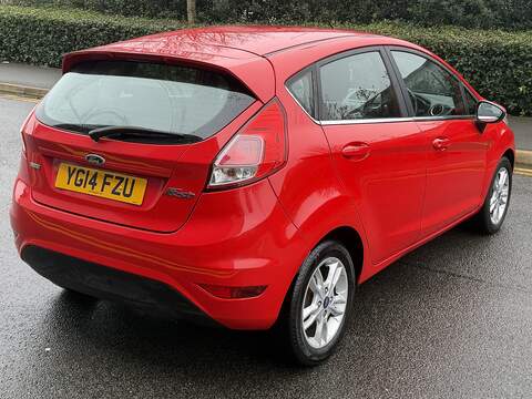 Ford Fiesta 1.0T EcoBoost Zetec Hatchback 5dr Petrol Powershift Euro 5 (100 ps) - U2218