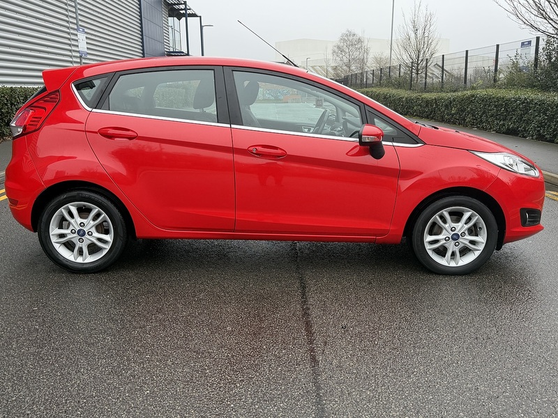 Ford Fiesta 1.0T EcoBoost Zetec Hatchback 5dr Petrol Powershift Euro 5 (100 ps) - U2218