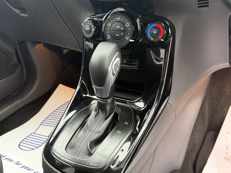 Ford Fiesta 1.0T EcoBoost Zetec Hatchback 5dr Petrol Powershift Euro 5 (100 ps) - U2218