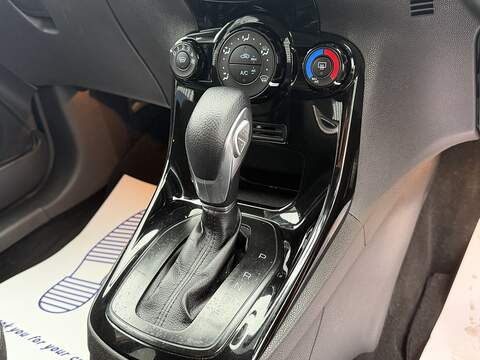 Ford Fiesta 1.0T EcoBoost Zetec Hatchback 5dr Petrol Powershift Euro 5 (100 ps) - U2218