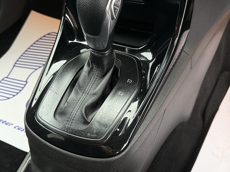 Ford Fiesta 1.0T EcoBoost Zetec Hatchback 5dr Petrol Powershift Euro 5 (100 ps) - U2218