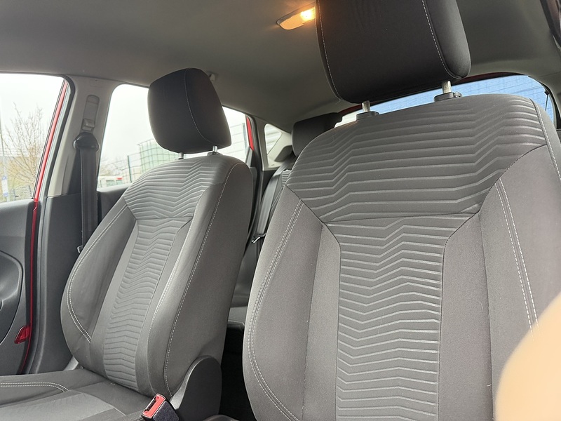 Ford Fiesta 1.0T EcoBoost Zetec Hatchback 5dr Petrol Powershift Euro 5 (100 ps) - U2218