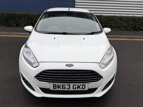 Ford Fiesta 1.0T EcoBoost Titanium Hatchback 3dr Petrol Manual Euro 5 (s/s) (100 ps) - U2219