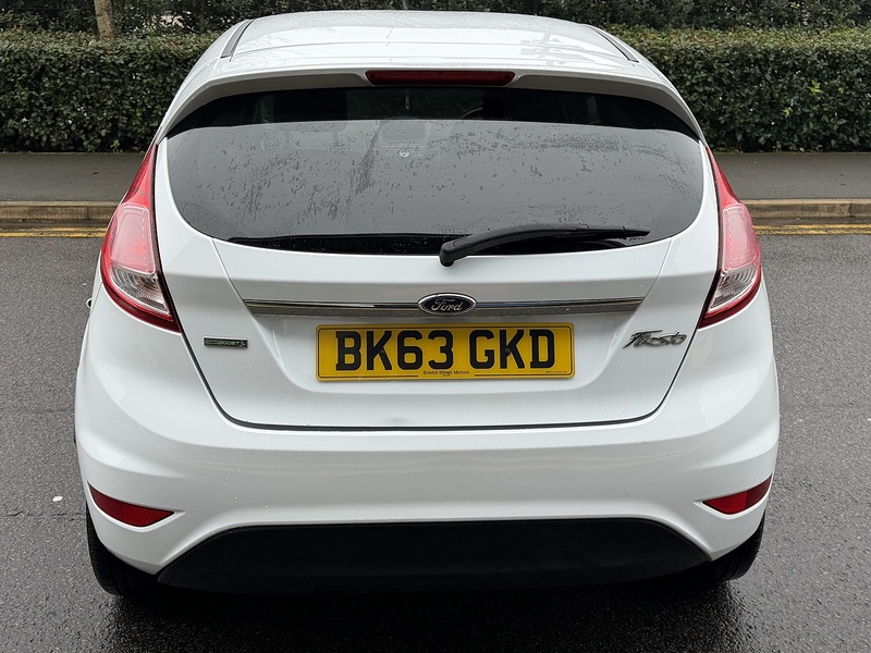 Ford Fiesta 1.0T EcoBoost Titanium Hatchback 3dr Petrol Manual Euro 5 (s/s) (100 ps) - U2219
