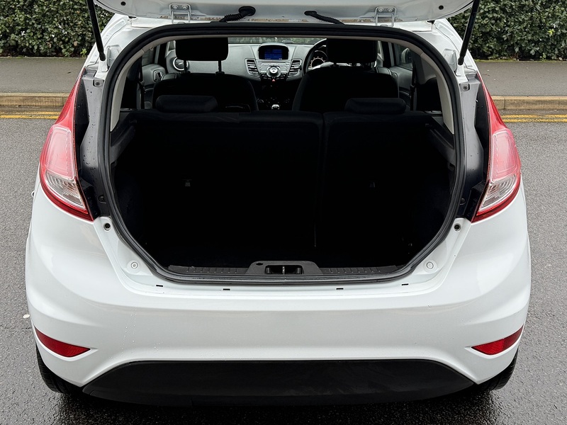 Ford Fiesta 1.0T EcoBoost Titanium Hatchback 3dr Petrol Manual Euro 5 (s/s) (100 ps) - U2219